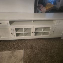 TV Stand / Hutch