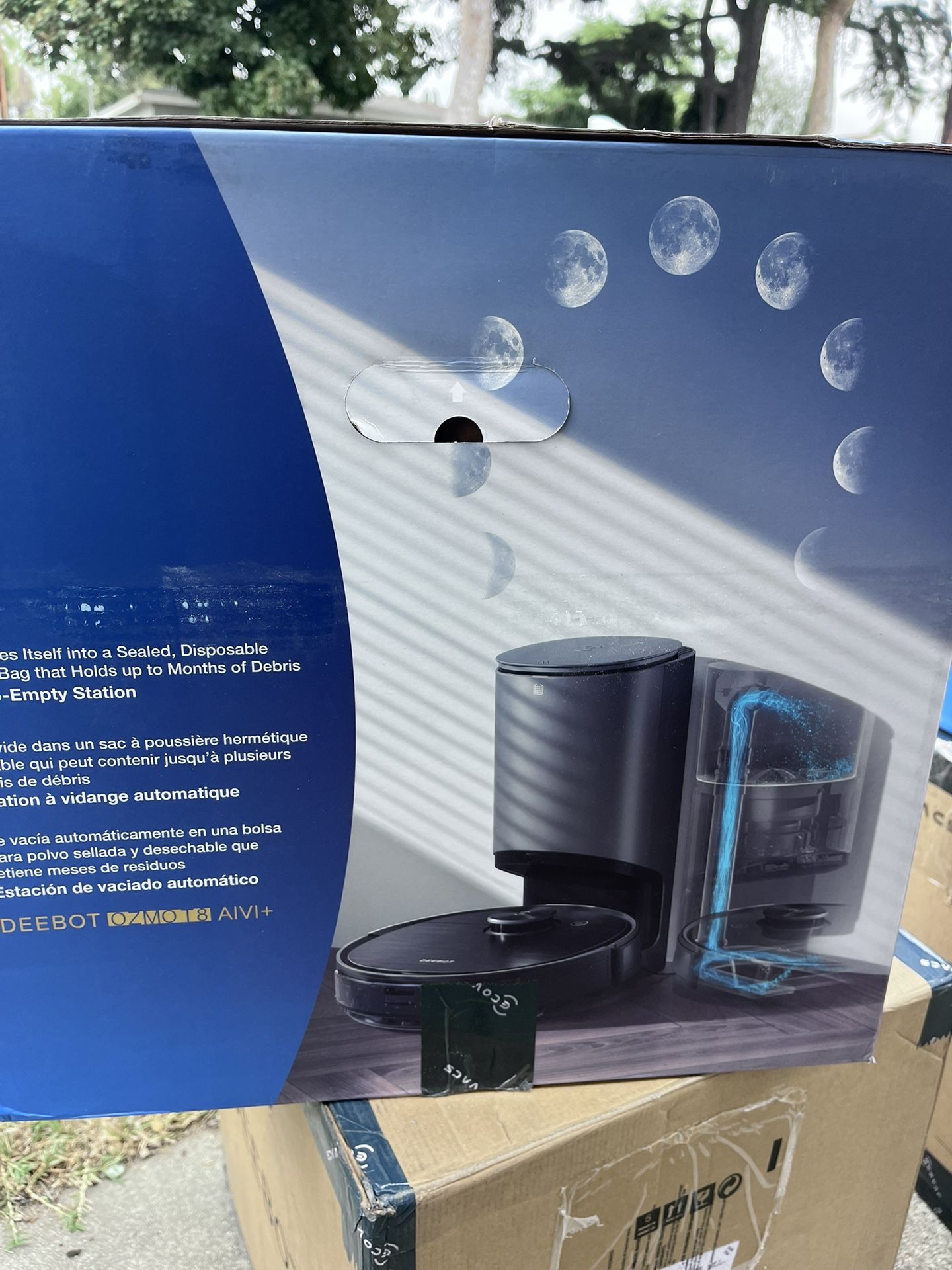 Deebot ozmo t8 “Robot vac-mop