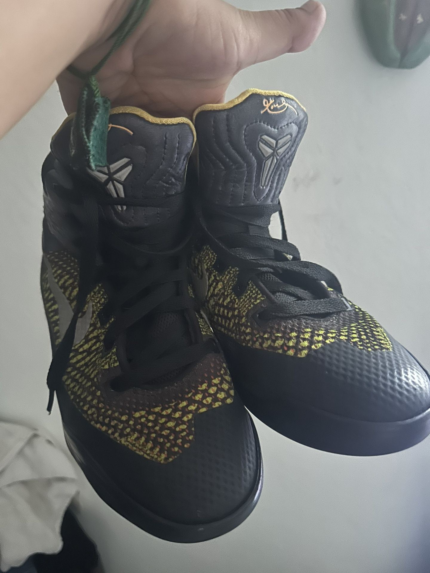 Kobe basketball shoes