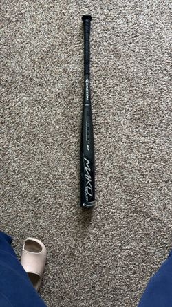 All Black Easton MAKO