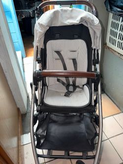 Uppababy v2 Cruz stroller