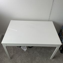 Extendable Table