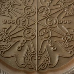 The Gingerbread Mold 1990 Round Shortbread Mold by Hartstone USA-Scottish Shortbread Clay Baking Form-Christmas Baking Mold