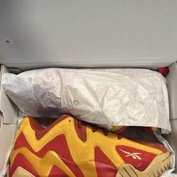 Reebok Hurrikaze II Low “Looney Tunes”  Mens Size 11 DS Brand New With Receipt 