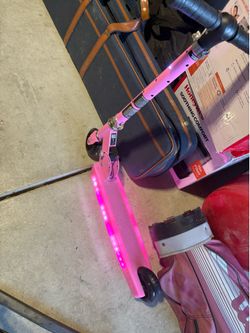 Flashing Lights scooter for kids up to 7 years old