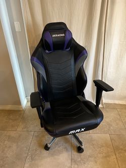 X-large AK Racing gaming chair