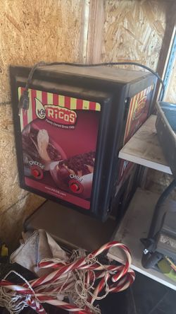 Cheese and chilli dispenser