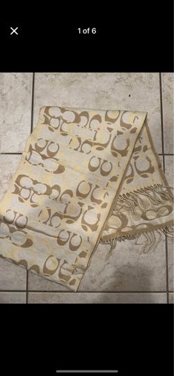 Coach Tan and Cream Signature Scarf
