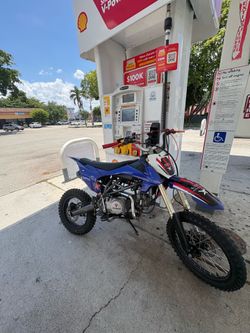dirtbike looking to trade for a yozma in 10 and will add 150$