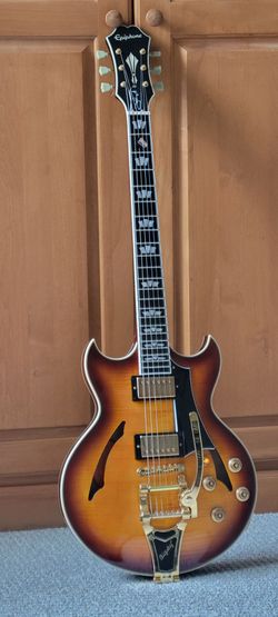 EPIPHONE LTD ED JOHNNY A CUSTOM OUTFIT electric guitar, OHSC, papers