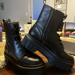 Combat Boots 