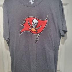 Tampa Bay Buccaneer's Medium Shirt 
