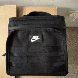 Nike Lunchbox
