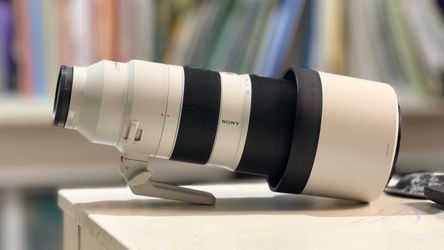 Sony lens