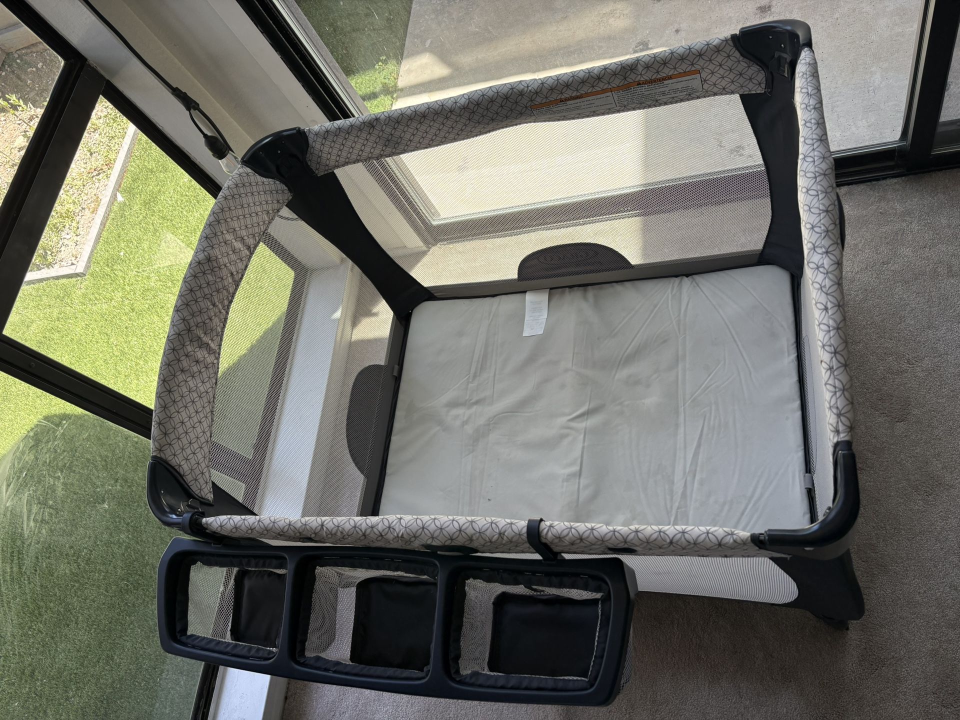 Graco Pack ’n Play Playard with Bassinet & Diaper Changing Table – Free