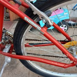 Mountain Bike MOTIV 26INCH SHIMANO ALAMONIOM 6061 SERIES FAT TIRES & NEW 21SPEED  PREAK  & SHIFTING VERY GOOD EVRYTHING IS GOOD  