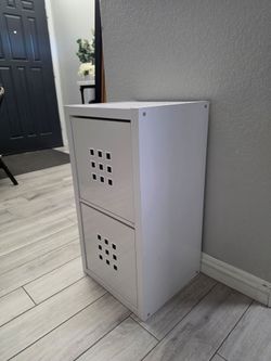 IKEA Kallax 2-Cube Unit Glossy White with 2 Lekman Bins