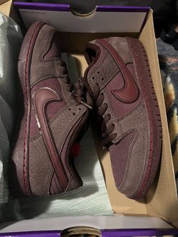 City Of Love Nike Sb Burgundy 