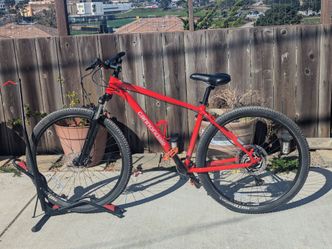*Lightly used* Cannondale Trail 5 (1 x 10 speed) Mountain bike MTB
