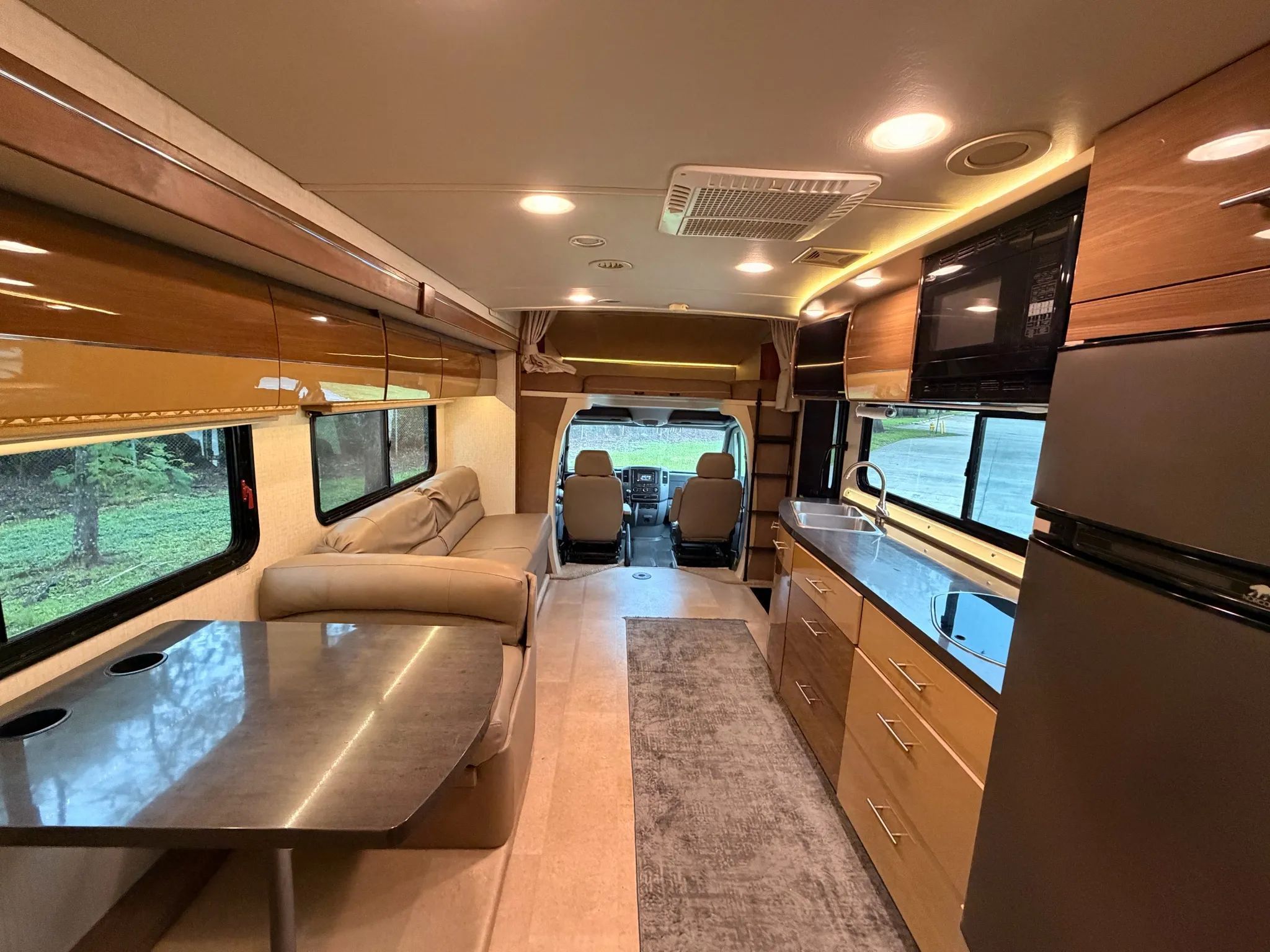 2015 RV MERCEDES-BENZ WINNEBAGO--READY TO USE