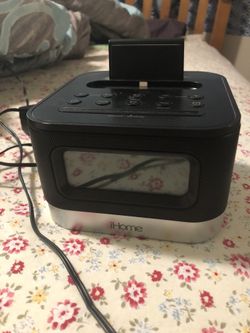 IHome docking station/radio