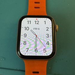 Apple Watch SE  With Wireless 