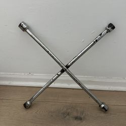 4 Way Lug Wrench 