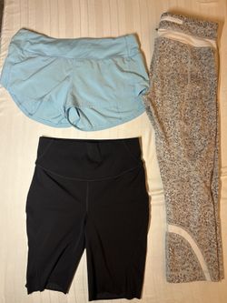 Lululemon Women’s Workout Bundle Size 6 Shorts & Cropped Leggings