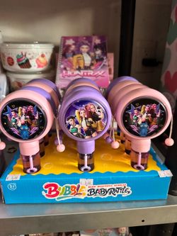 K-pop bubbles with light