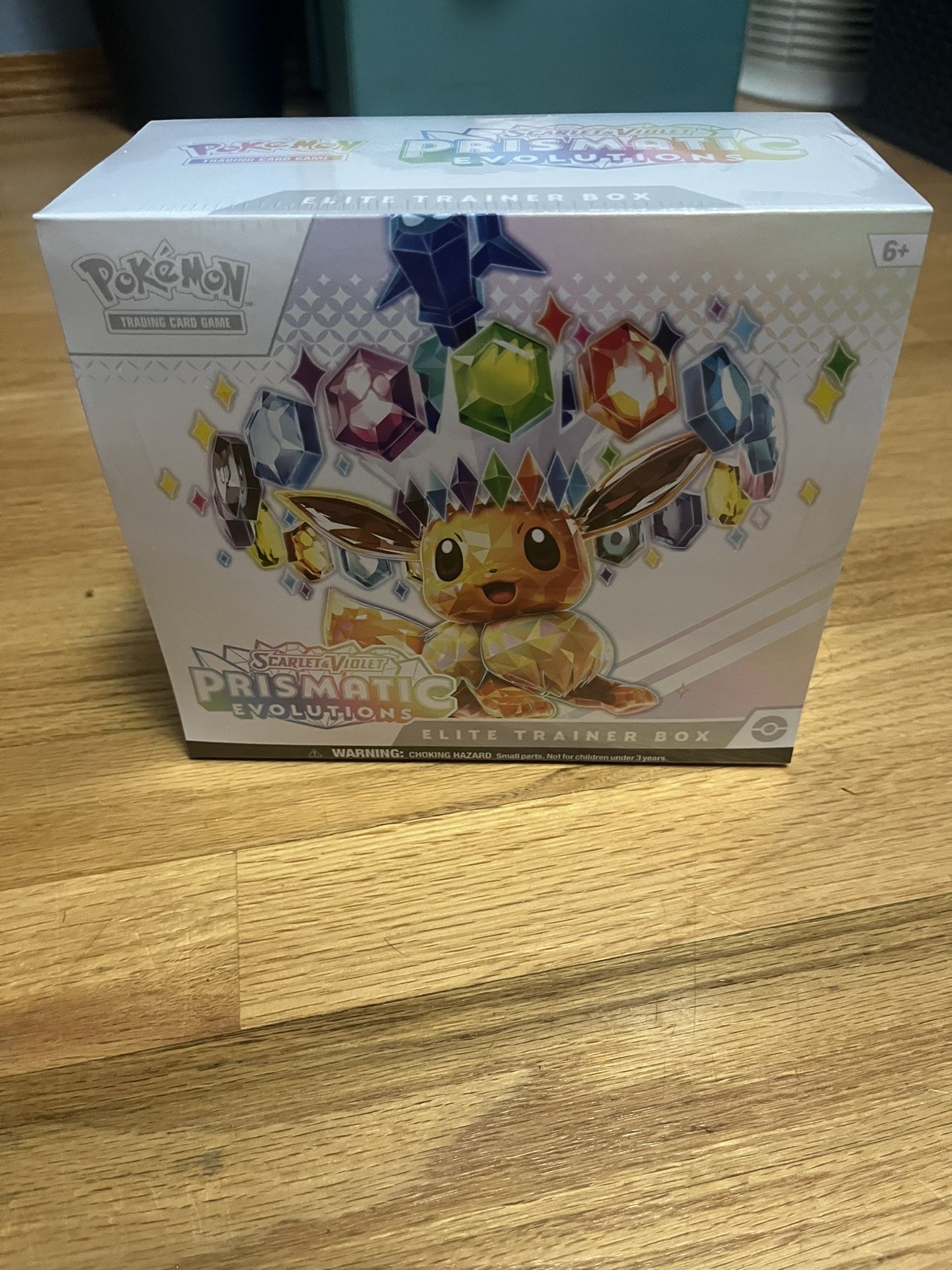 Prismatic Evolution Trainer Box