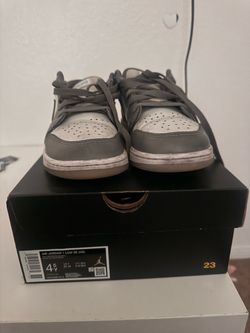 Air Jordan 1 Low SE GS Size 4.5Y