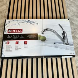 ► New Delta Kitchen Facet Classic Single Handle Chrome fits 1 or 3 Hole Sinks 100-DST