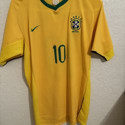 Brazil Brasilia Jersey Mens Medium Soccer 
