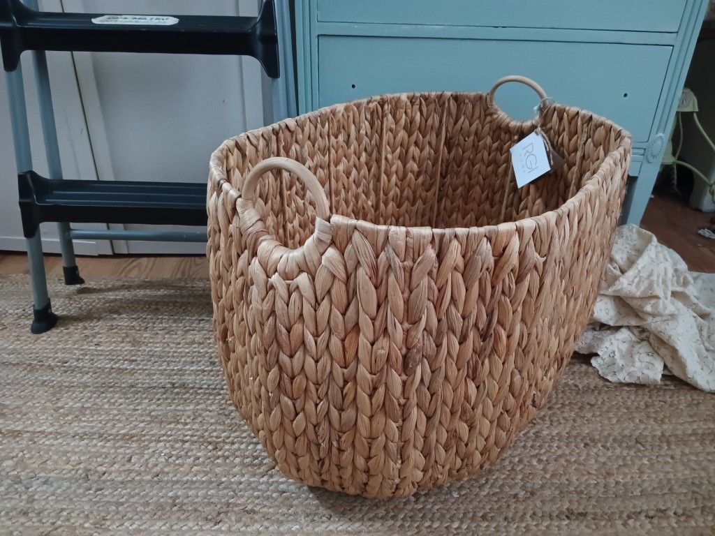 Big Oval Basket New 24"/17"/15"