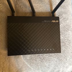 Asus RT-N66U Dual Band Router.