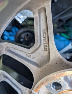 Best offer takes it !! Ford Alloy Wheel Rim