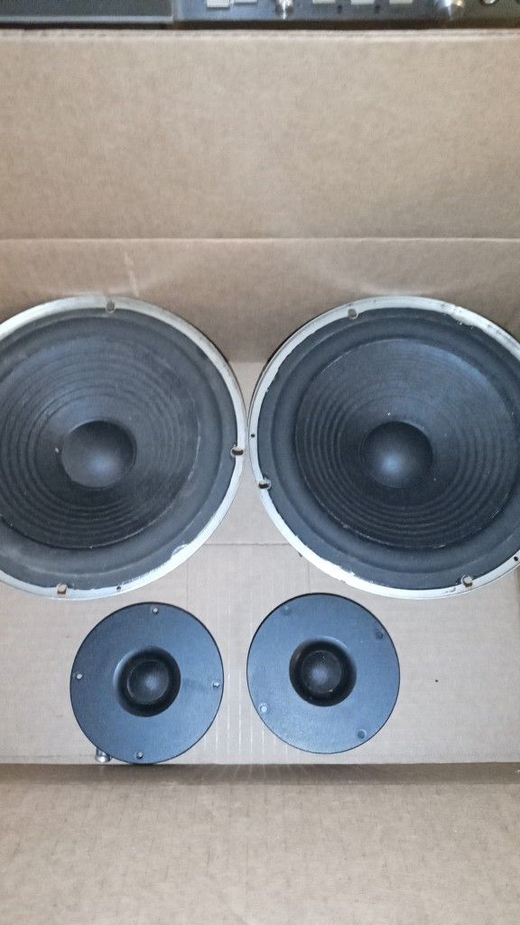 Speaker Kit  8 Ohm  150 Watt