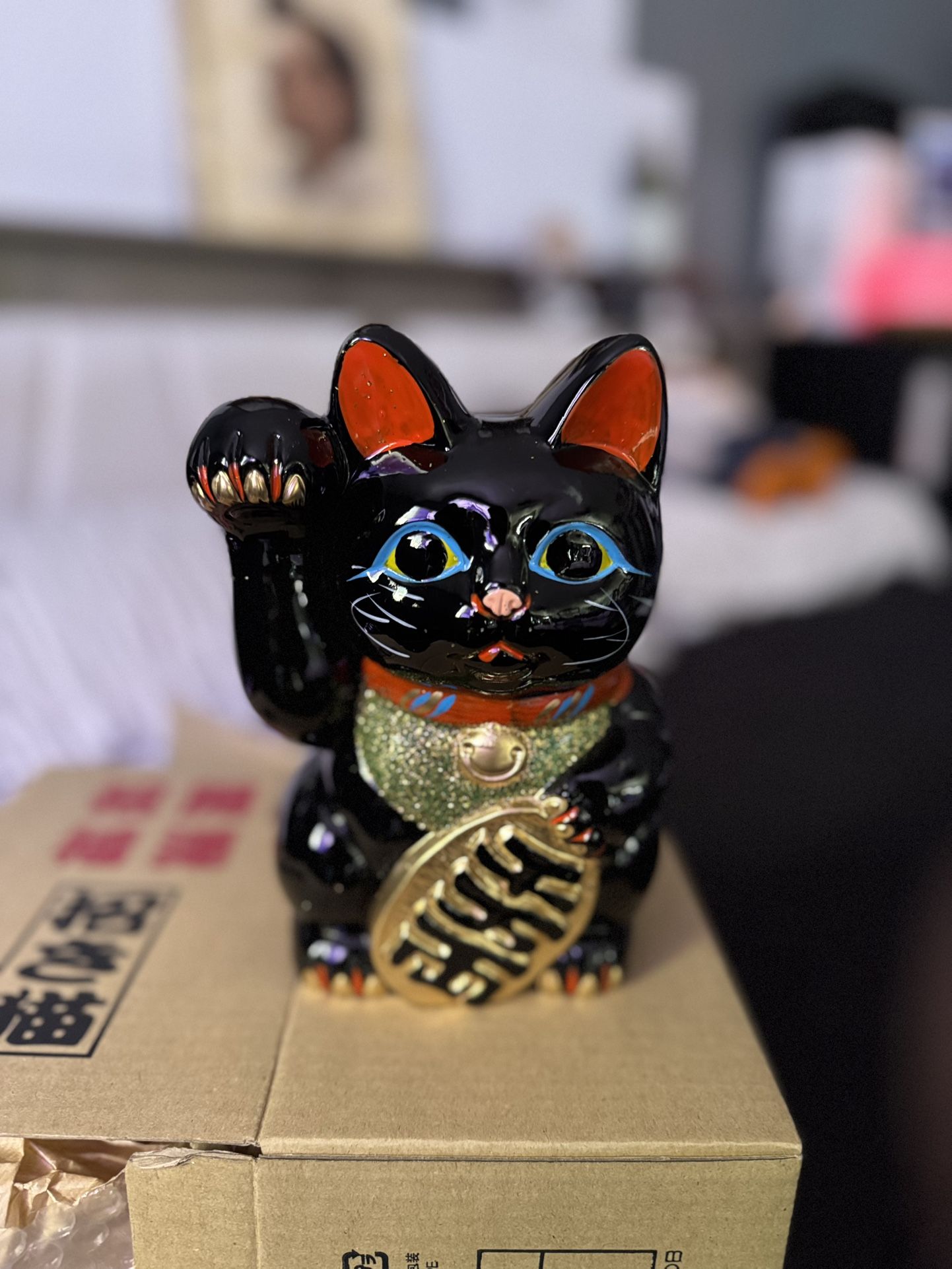 7.5'' Black Maneki Neko (Right Hand) Right Hand