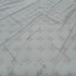 Saatva 14.5 Pillow top king mattress 