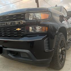 2020 Chevy Silverado 1500 Custom
