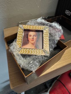 Jay Strongwater Leland Pavé Corner picture frame
