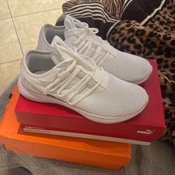 New! Price 25 Size 9 Puma 