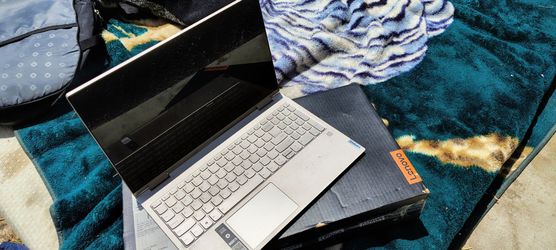 Lenovo Yoga 2-in-1 Touchscreen Laptop (Silver/Gray)