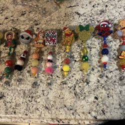 Badge Reels & Beaded Pens 