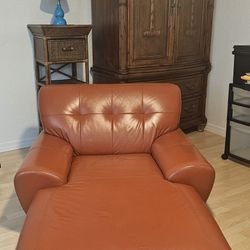 Leather Chaise Lounge Chair 