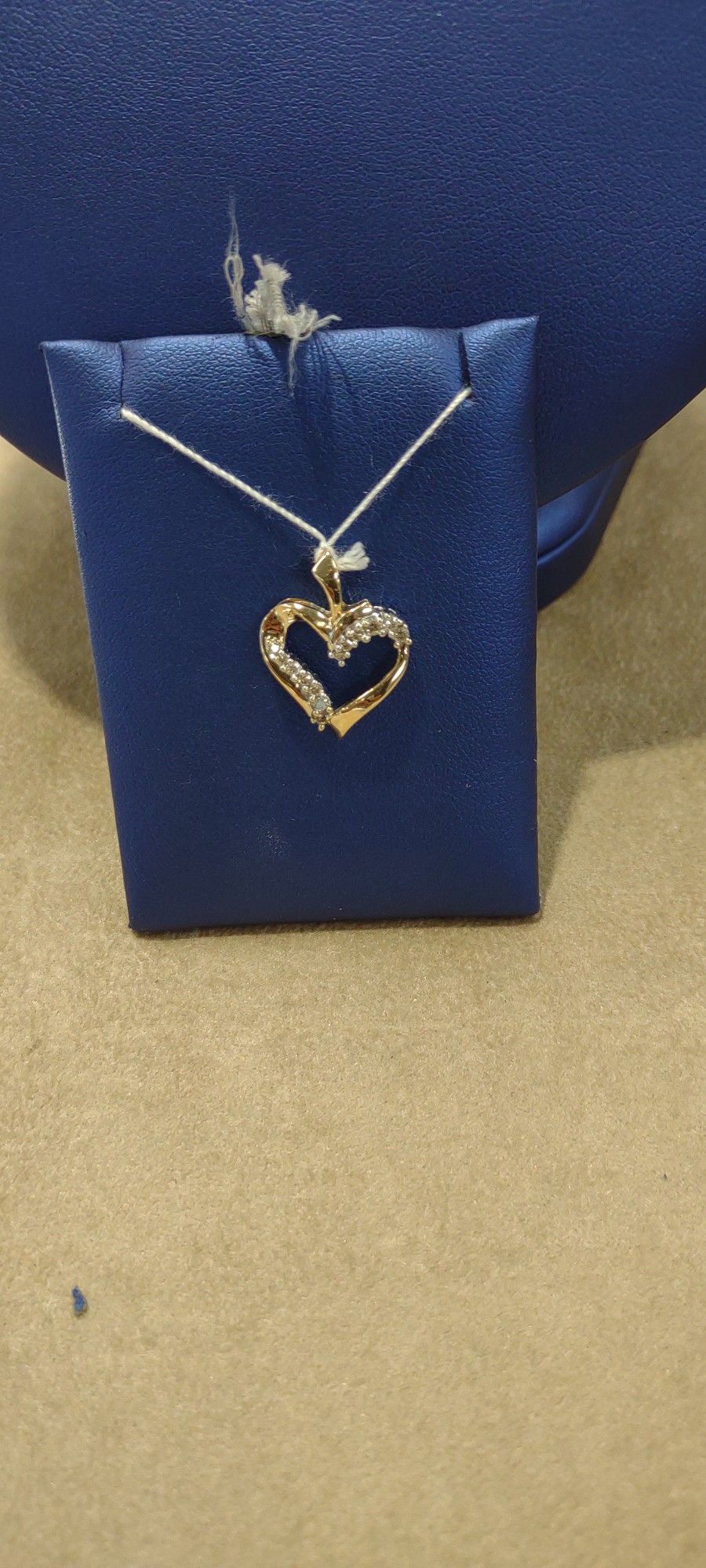 10k Gold Charm W/Diamond