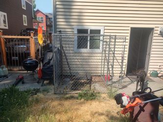 Outdoor dog kennel