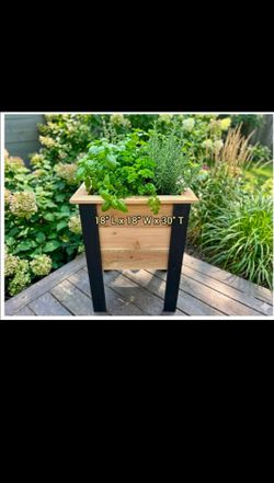 Cedar Planter Box 18" L x 18" W x 30" T