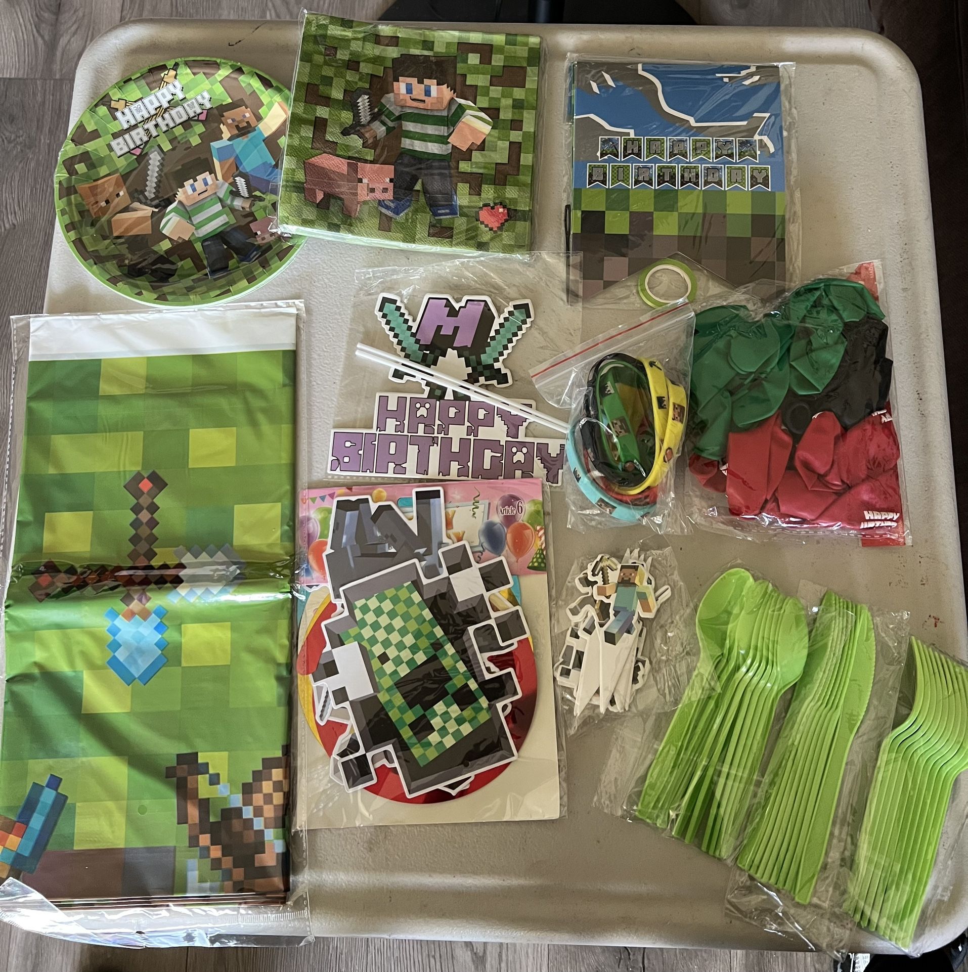Minecraft Party Decorations