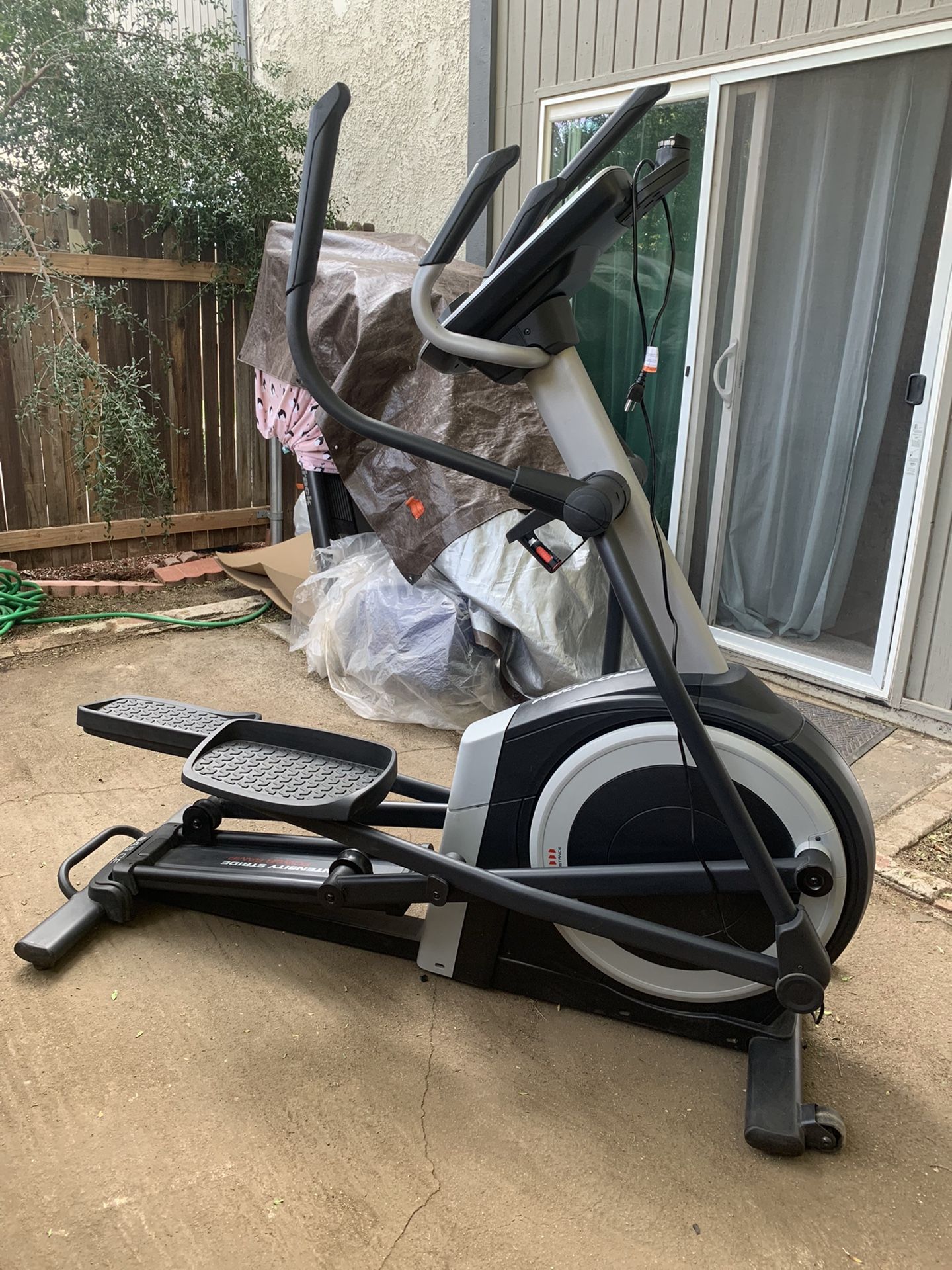 ProForm Elliptical Machine Model 945 CE Black